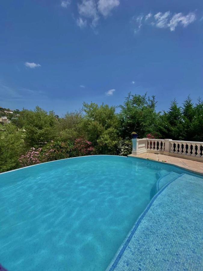 Appartement En Rez De Villa Beausite Mandelieu Eksteriør billede